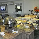 Aparthotel Seaflats Iracema